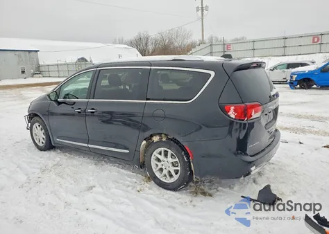 2020 Chrysler Pacifica Touring L z USA, uszkodzony, nr VIN 2C4RC1BG9LR275438